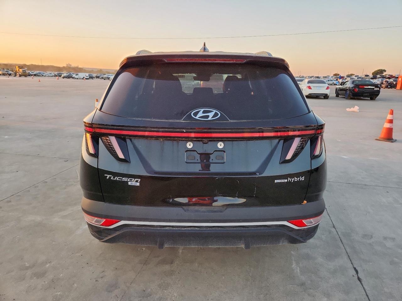 2022 Hyundai Tucson Blue VIN: KM8JBCA18NU020788 Lot: 83844475