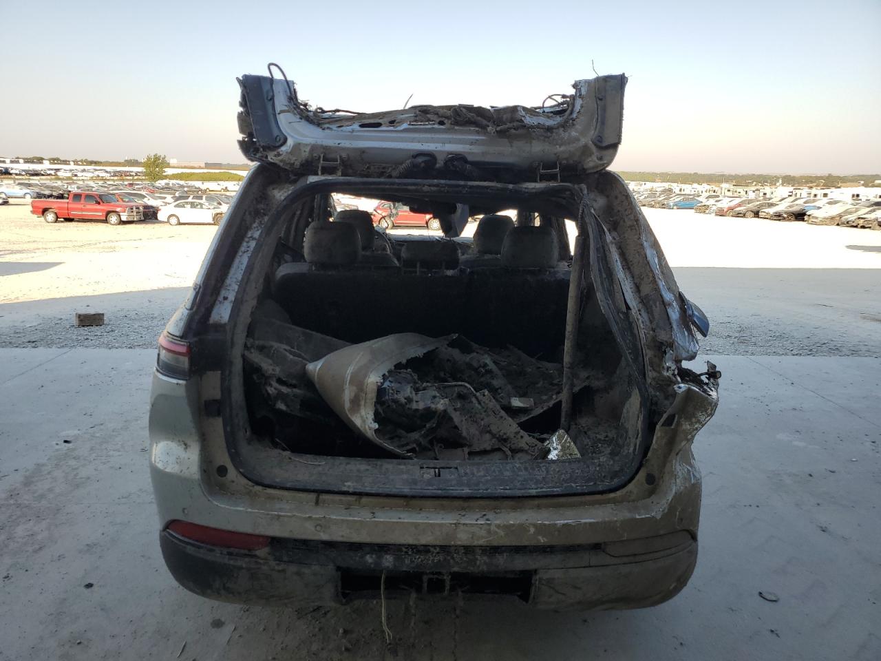 2024 Jeep Grand Cherokee Limited VIN: 1C4RJHBG0RC251948 Lot: 67764645