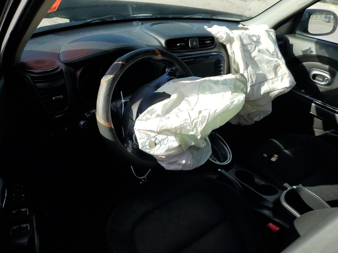 2018 Kia Soul + VIN: KNDJP3A58J7515929 Lot: 84984295