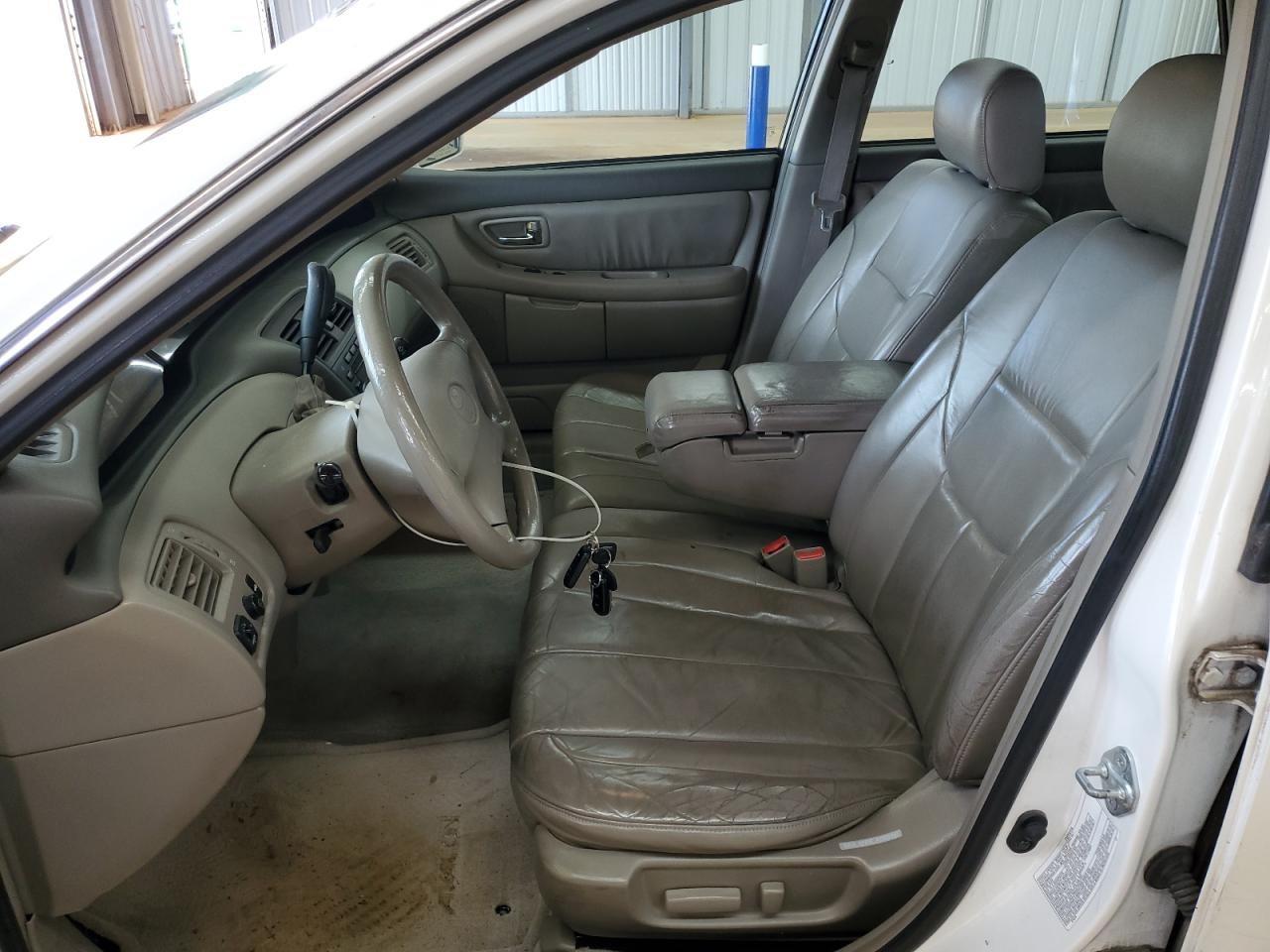 2001 Toyota Avalon Xl VIN: 4T1BF28B21U153834 Lot: 82340515