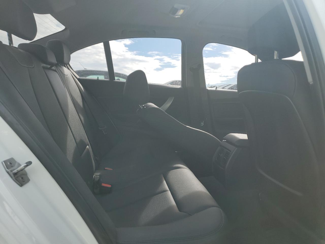 2017 BMW 320 I VIN: WBA8E1G30HNU17494 Lot: 84548465