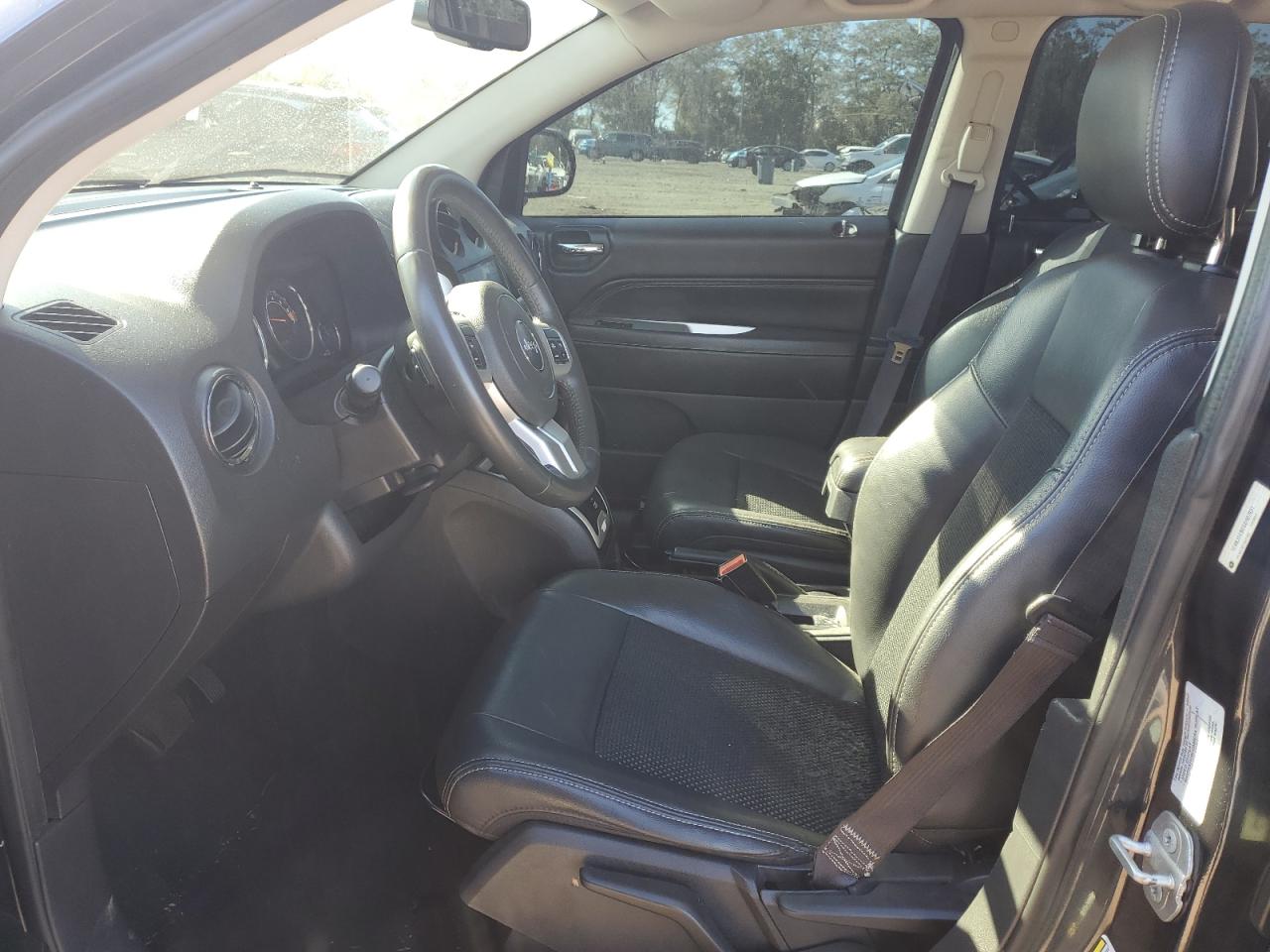 2016 Jeep Compass Latitude VIN: 1C4NJDEB6GD587831 Lot: 82391285