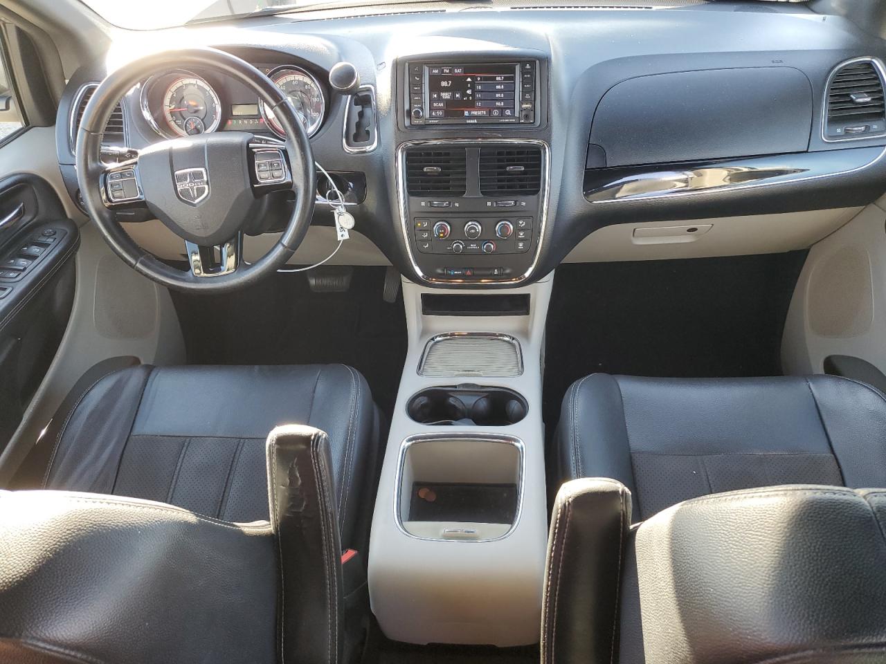 2019 Dodge Grand Caravan Sxt VIN: 2C4RDGCG3KR661057 Lot: 86289085