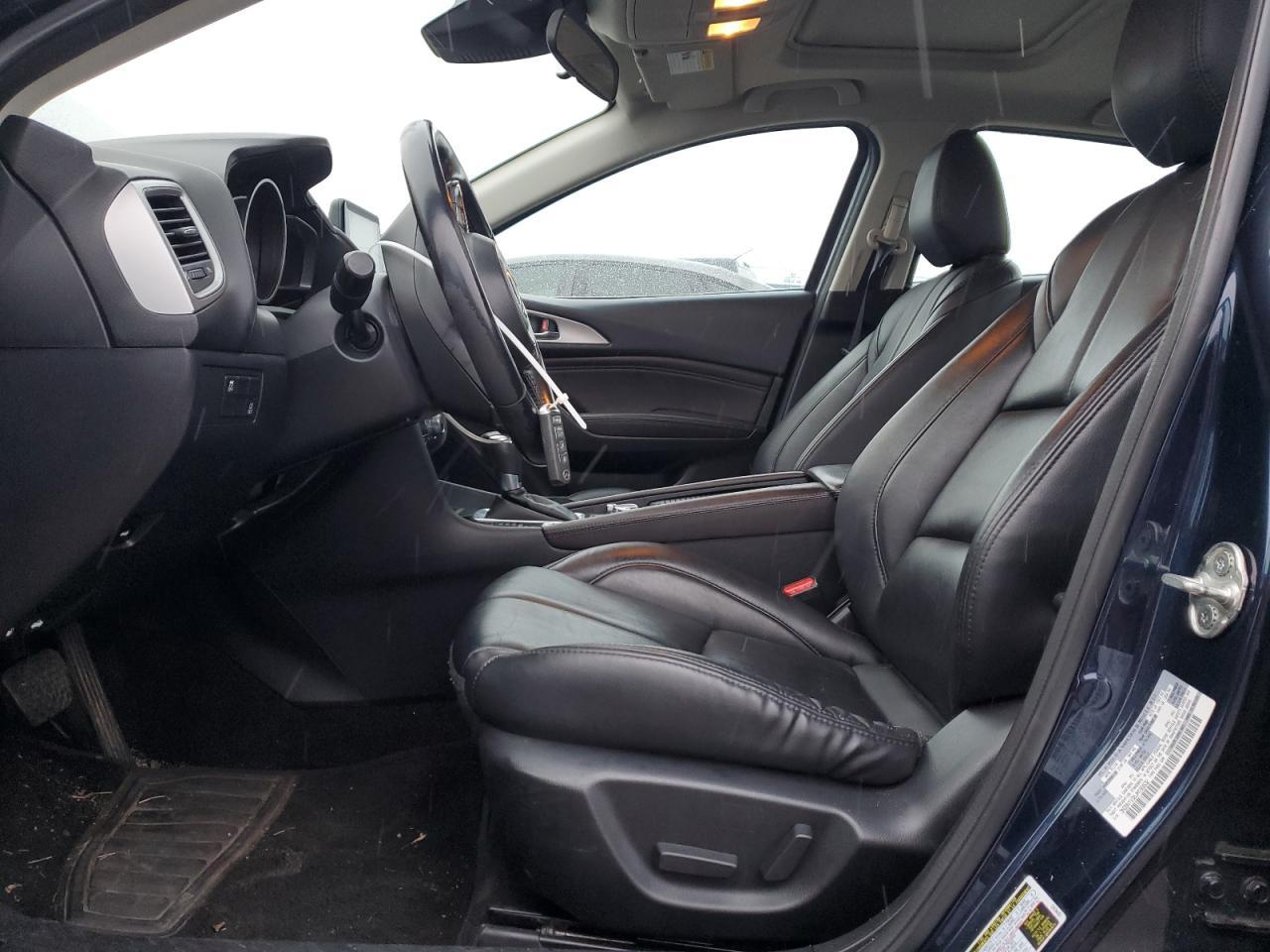 2018 Mazda 3 Touring VIN: 3MZBN1V38JM199832 Lot: 87043825