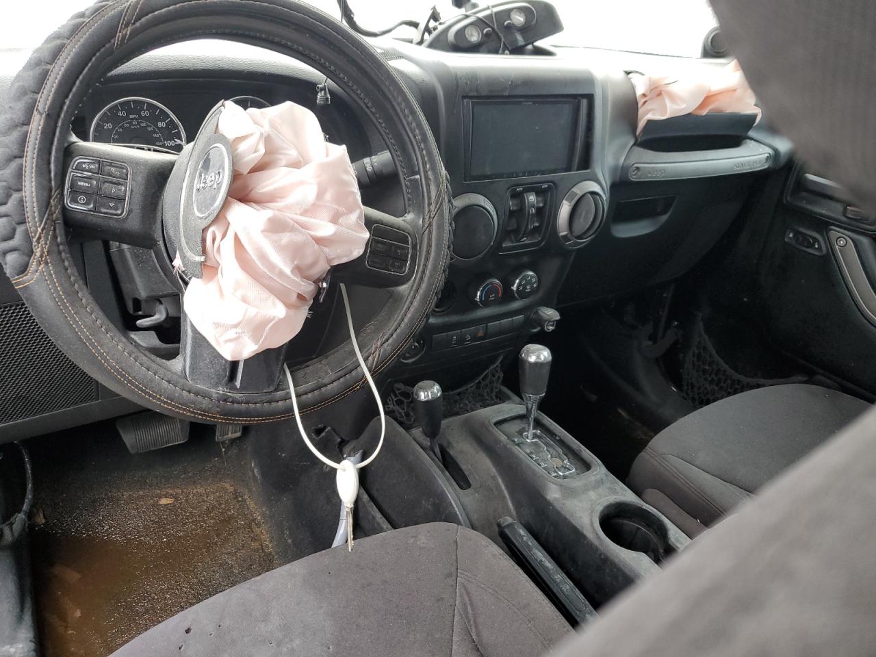 2013 Jeep Wrangler Unlimited Sport VIN: 1C4BJWDGXDL630905 Lot: 67958895