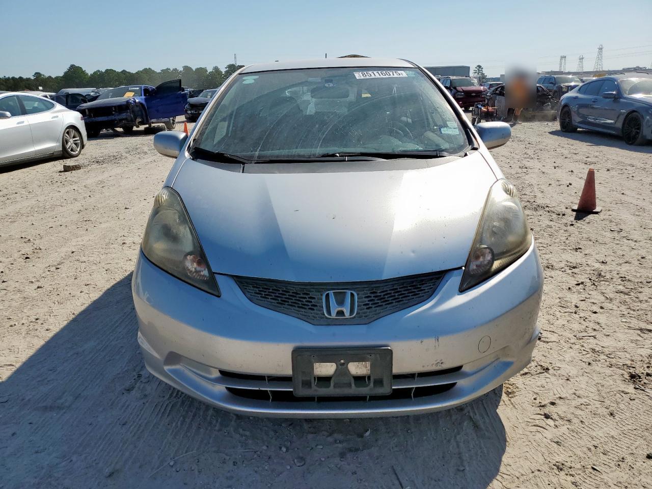 2013 Honda Fit VIN: JHMGE8H30DC082263 Lot: 85116075