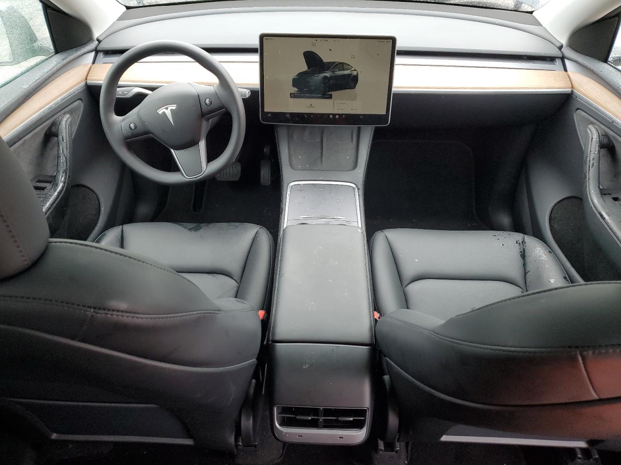 2024 Tesla Model Y VIN: 7SAYGDEDXRA306901 Lot: 90594525