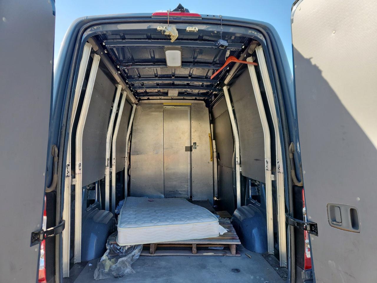 2018 Mercedes-Benz Sprinter 2500 VIN: WD3PE7CD4JP640903 Lot: 85540755