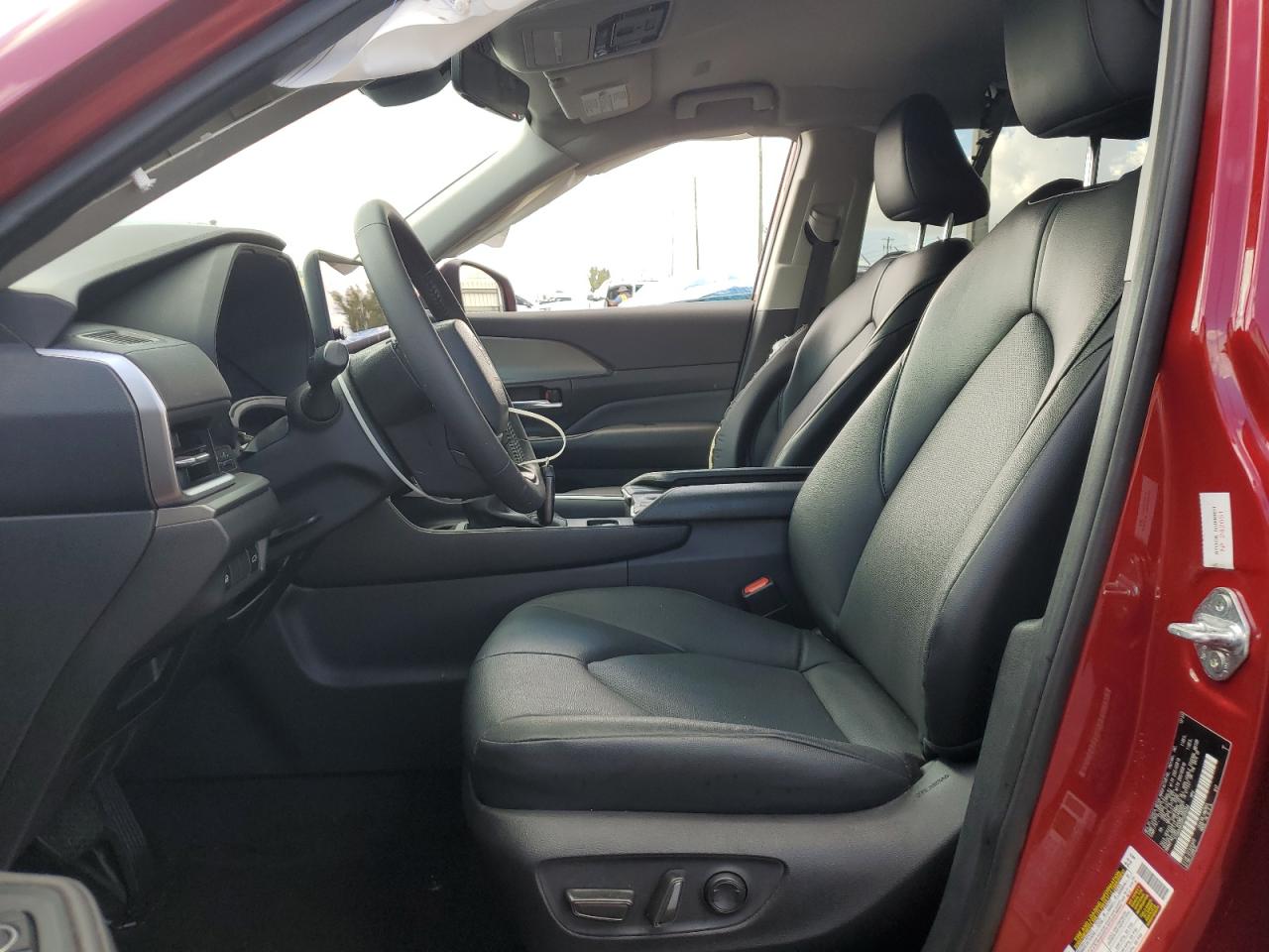 2024 Toyota Grand Highlander Xle VIN: 5TDAAAA56RS009006 Lot: 82344285