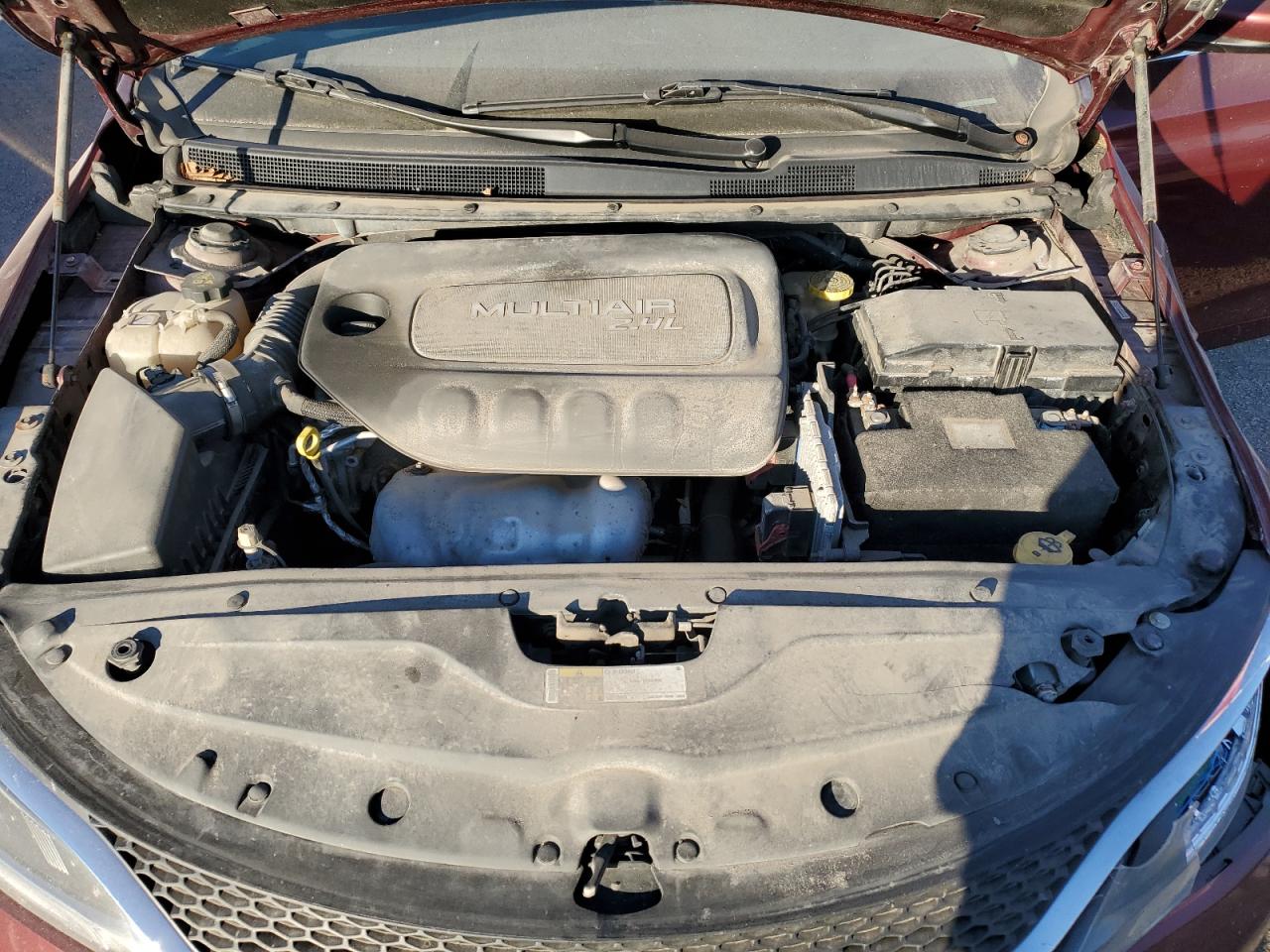 2015 Chrysler 200 Limited VIN: 1C3CCCAB9FN570679 Lot: 69926245