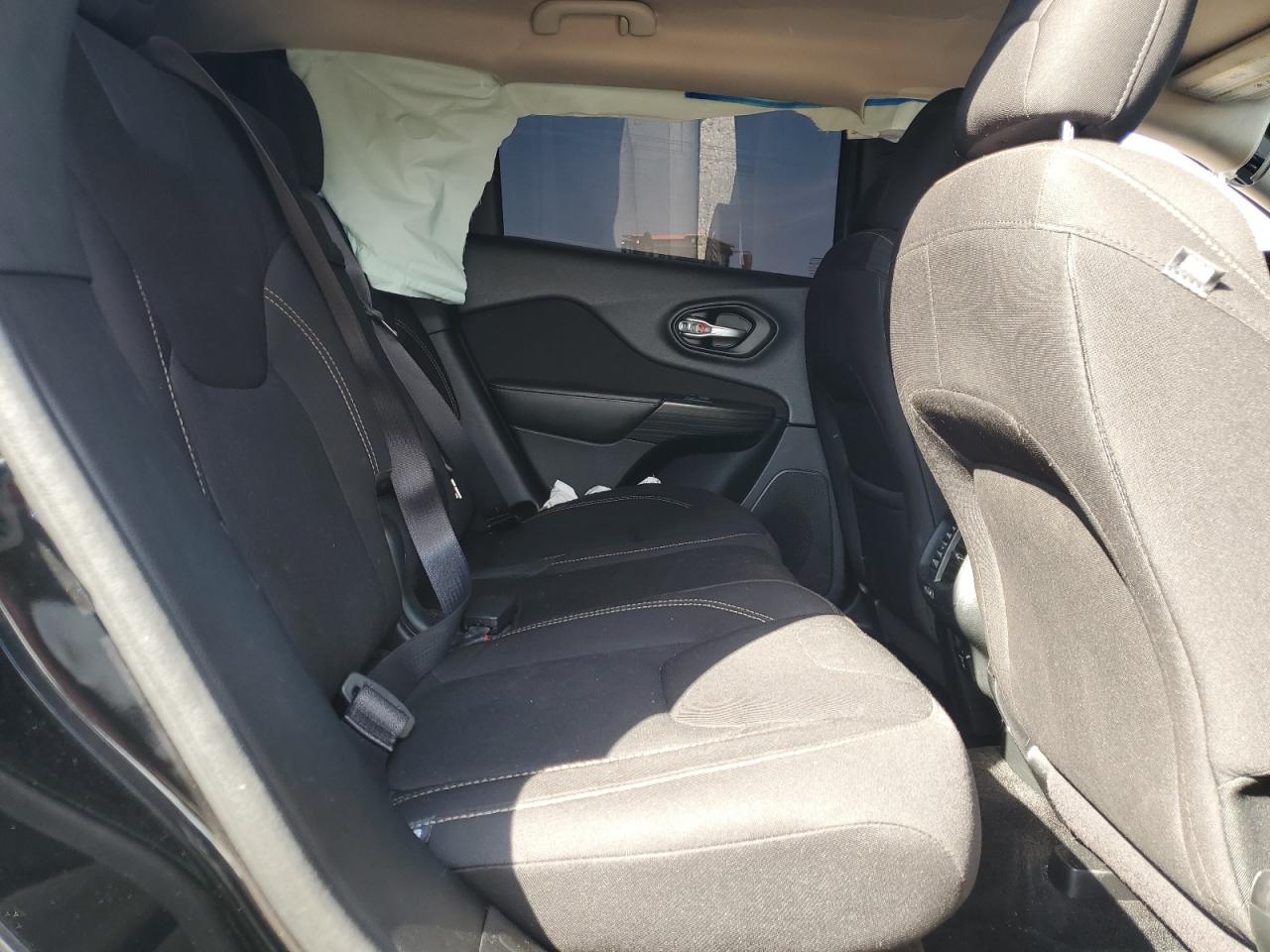 2016 Jeep Cherokee Latitude VIN: 1C4PJLCB0GW140955 Lot: 86172485