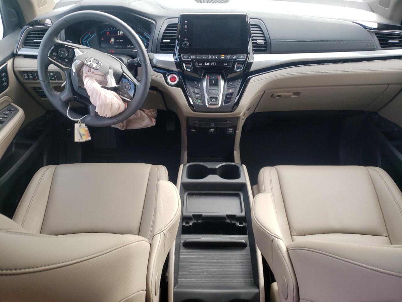 2024 Honda Odyssey Touring VIN: 5FNRL6H86RB045776 Lot: 82178105