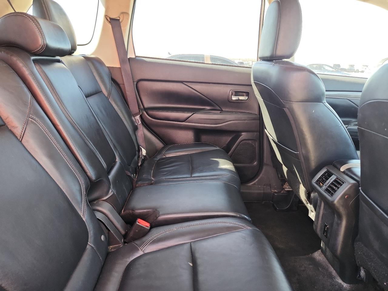 2020 Mitsubishi Outlander Se VIN: JA4AZ3A38LZ043015 Lot: 89694575