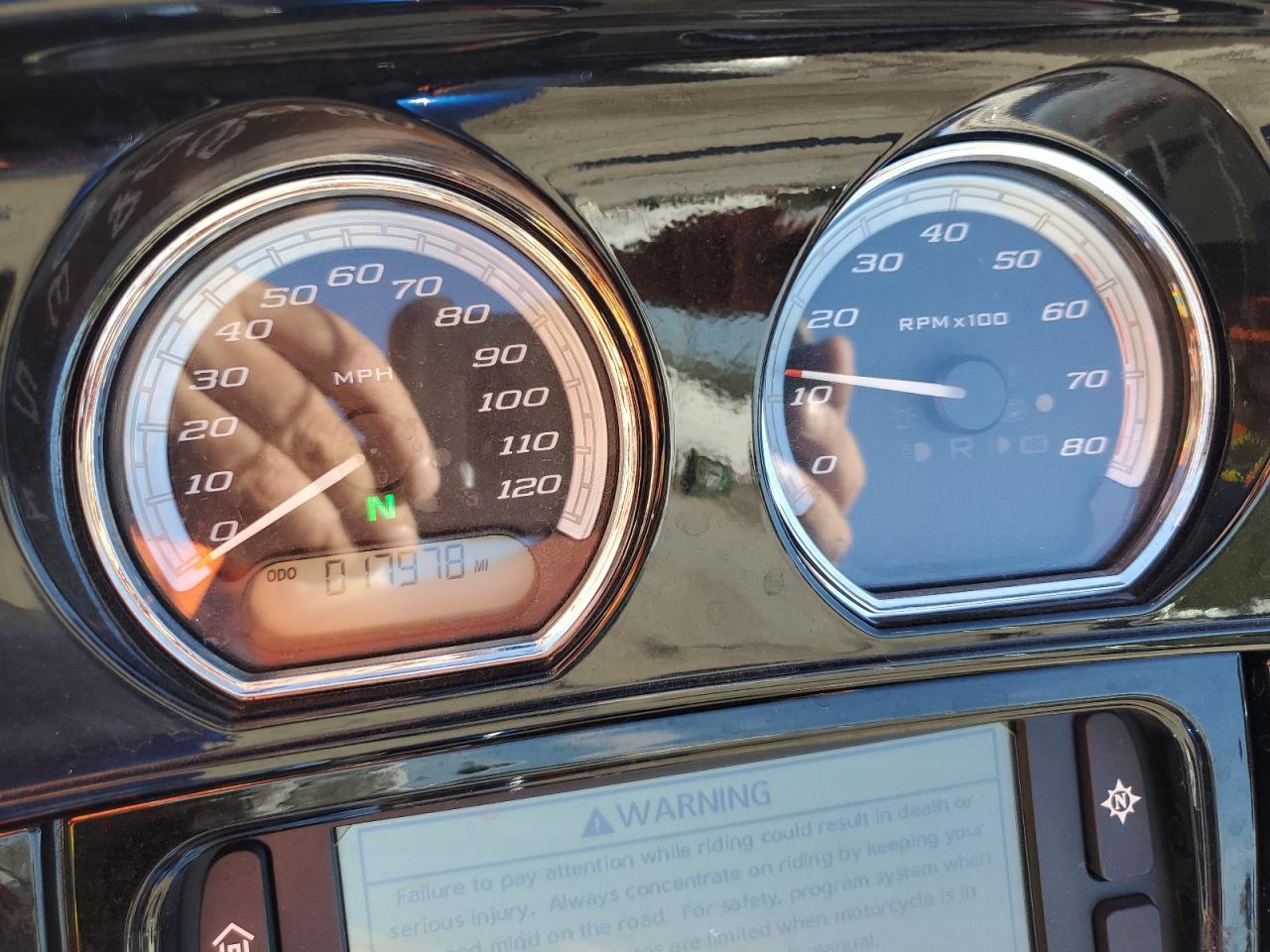 2017 Harley-Davidson Flhtkl Ultra Limited Low VIN: 1HD1KKD12HB647916 Lot: 84777055