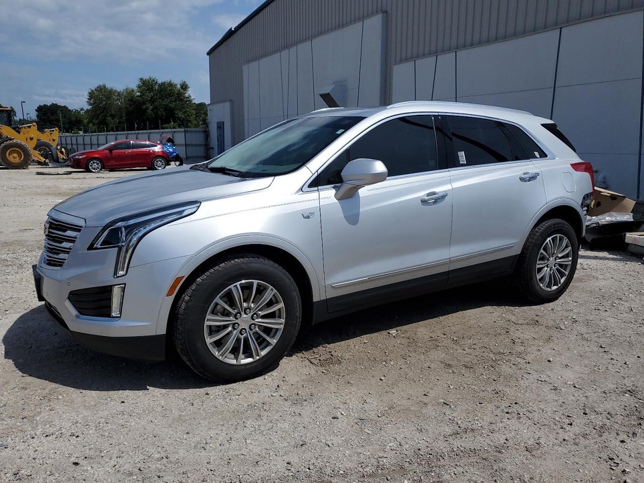 2018 Cadillac Xt5 Luxury silver  gas 1GYKNCRS0JZ171404 photo #1