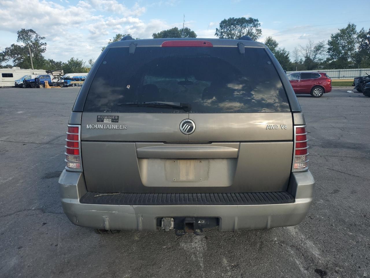 2002 Mercury Mountaineer VIN: 4M2ZU86W62ZJ18925 Lot: 85890375