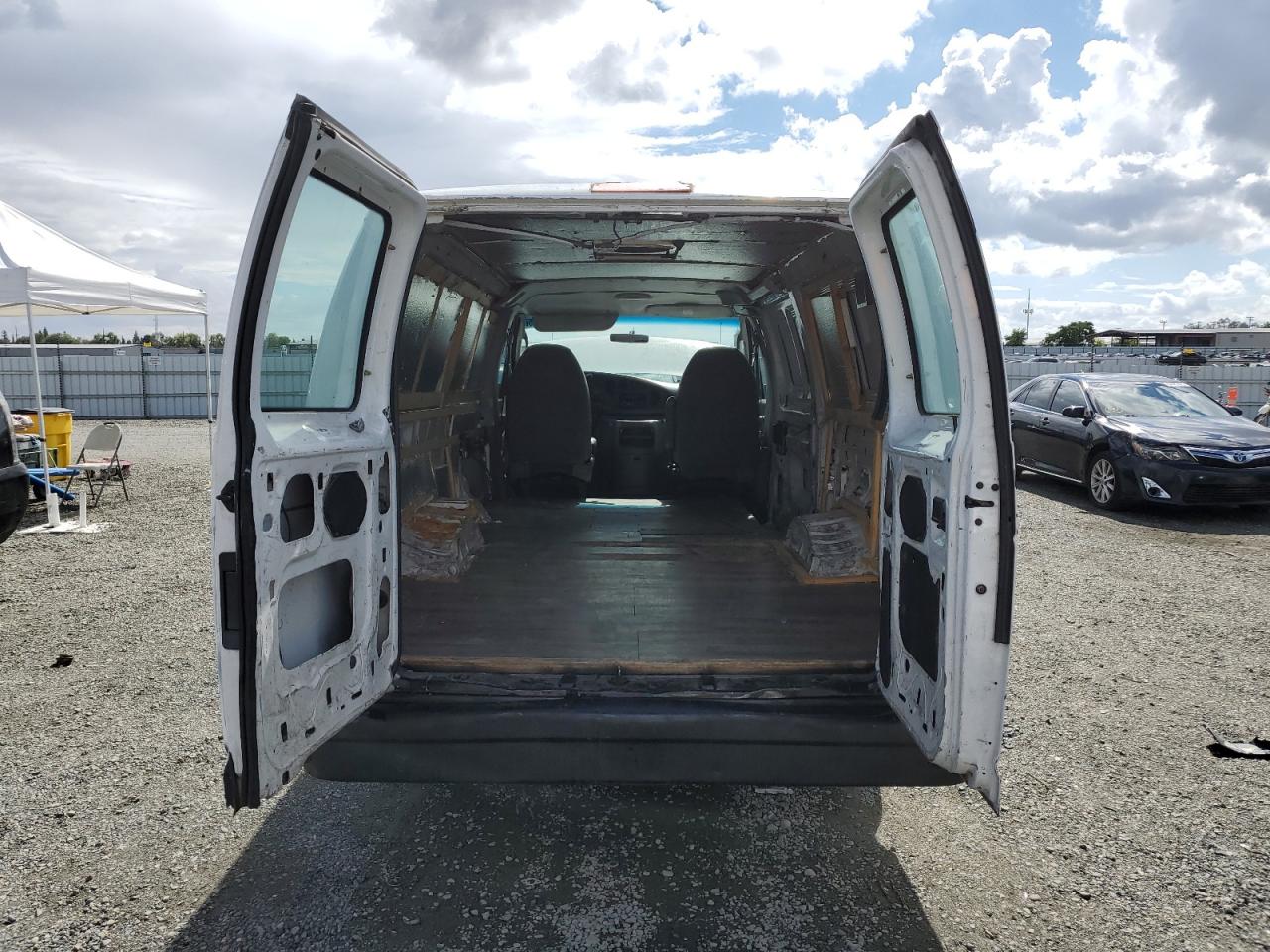 2003 Ford Econoline E250 Van VIN: 1FTNS24W43HB42674 Lot: 84937655