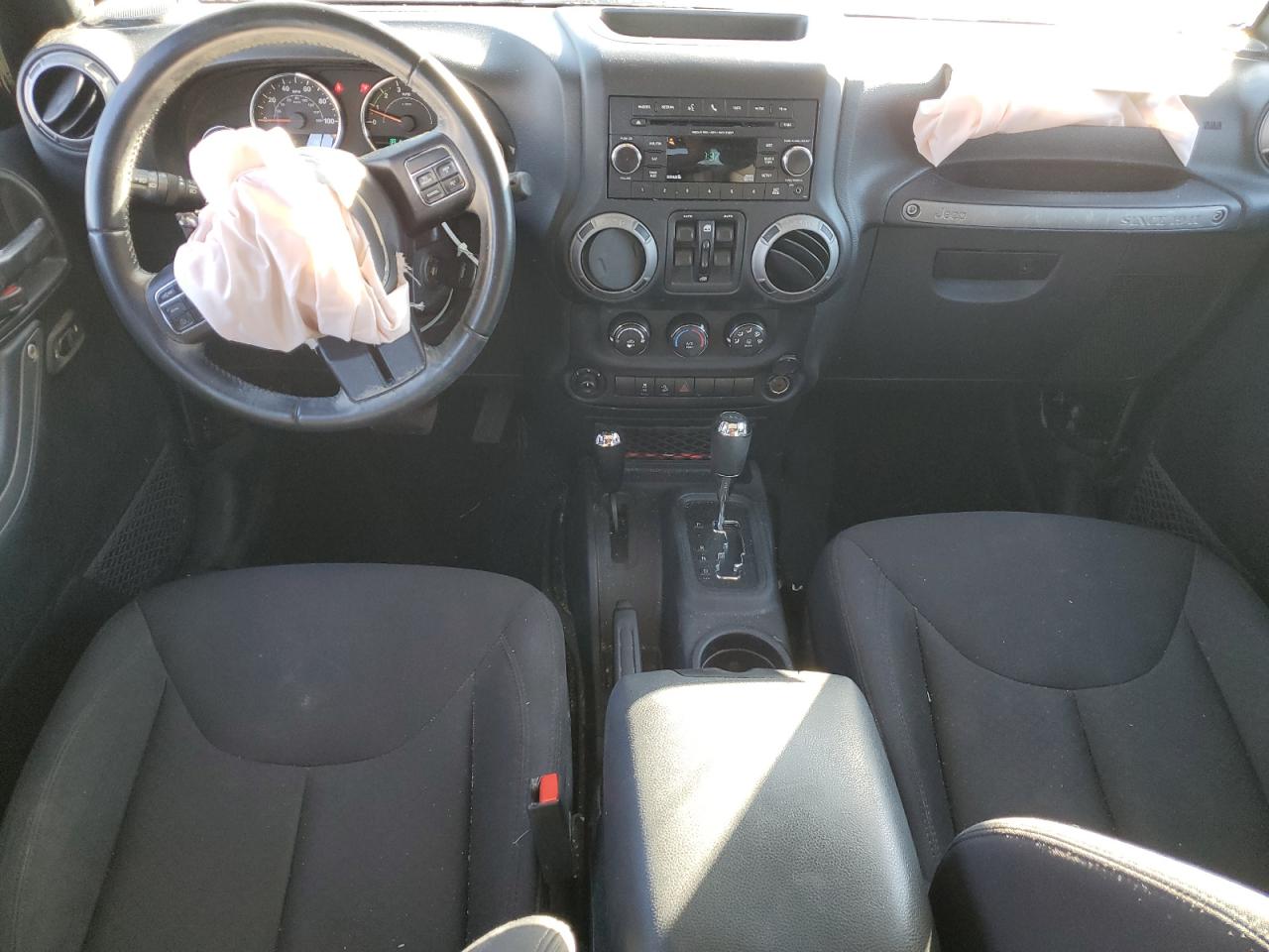 2017 Jeep Wrangler Unlimited Sport VIN: 1C4BJWDG4HL554510 Lot: 82503135