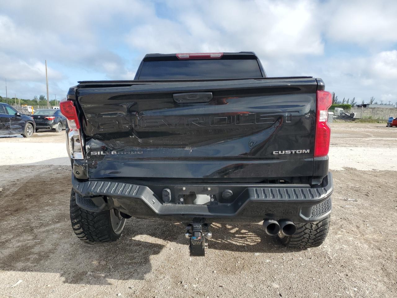 2022 Chevrolet Silverado K1500 Trail Boss Custom VIN: 3GCPDCED9NG670133 Lot: 81959065