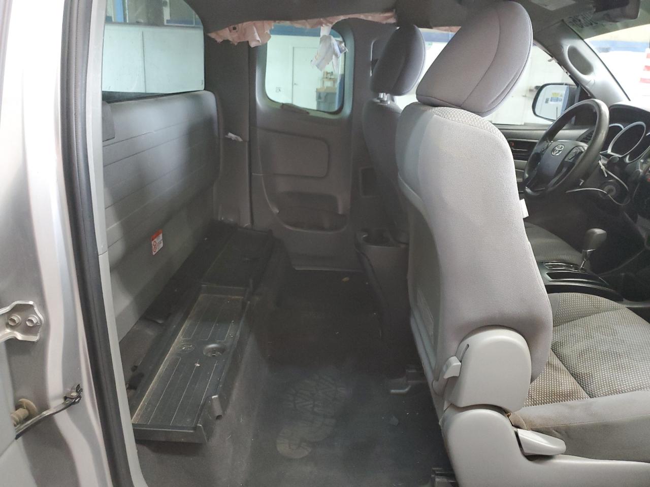 2015 Toyota Tacoma Access Cab VIN: 5TFTX4CN0FX058133 Lot: 82210635