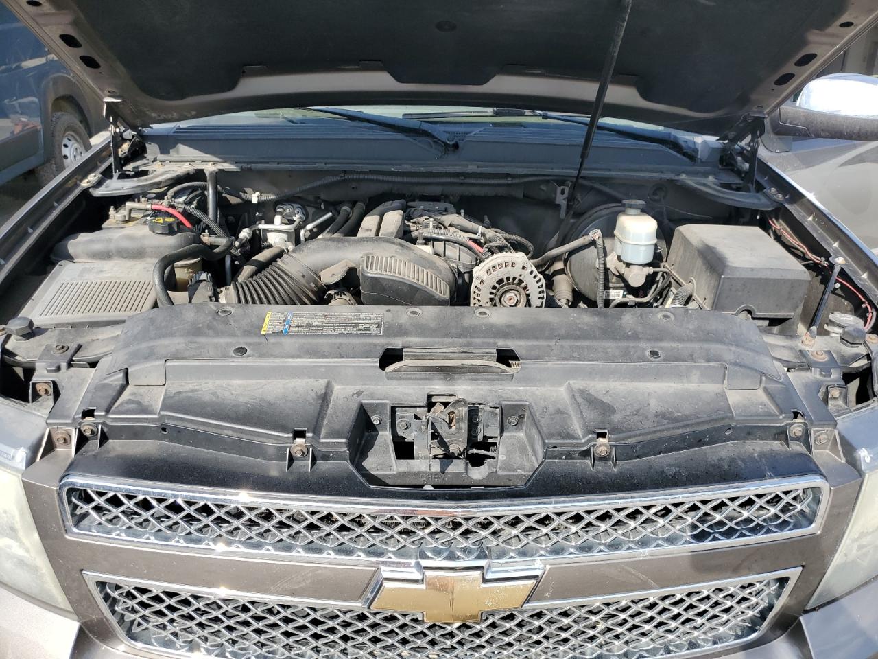 2011 Chevrolet Suburban K1500 Ltz VIN: 1GNSKKE32BR172165 Lot: 84960505