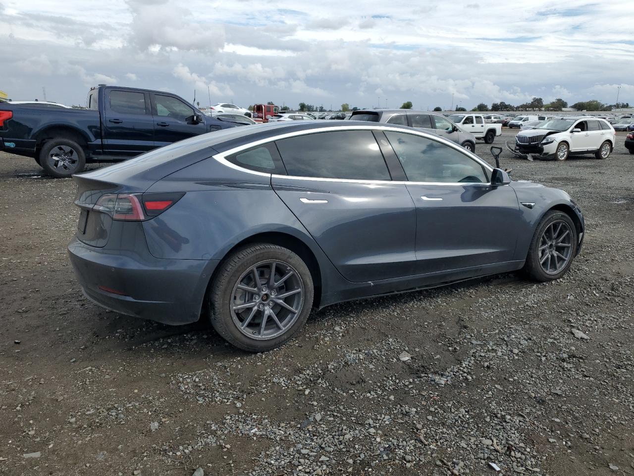 Images of 2019 TESLA MODEL 3 5YJ3E1EA3KF308175 | vin: 5YJ3E1EA3KF308175 | 85291555