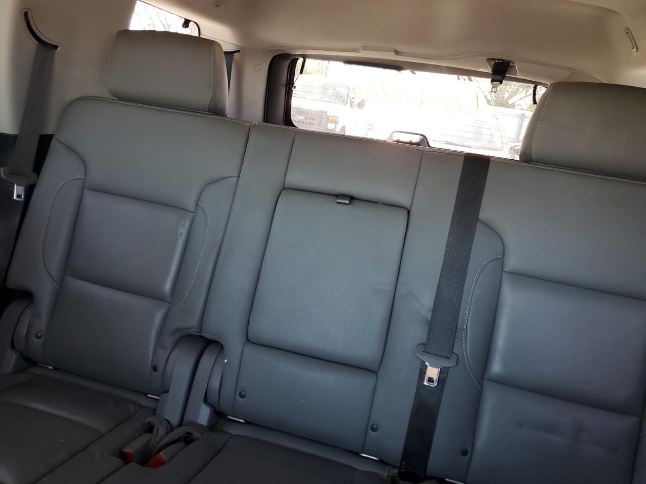 2018 Chevrolet Tahoe C1500 Lt VIN: 1GNSCBKC0JR209035 Lot: 84247005