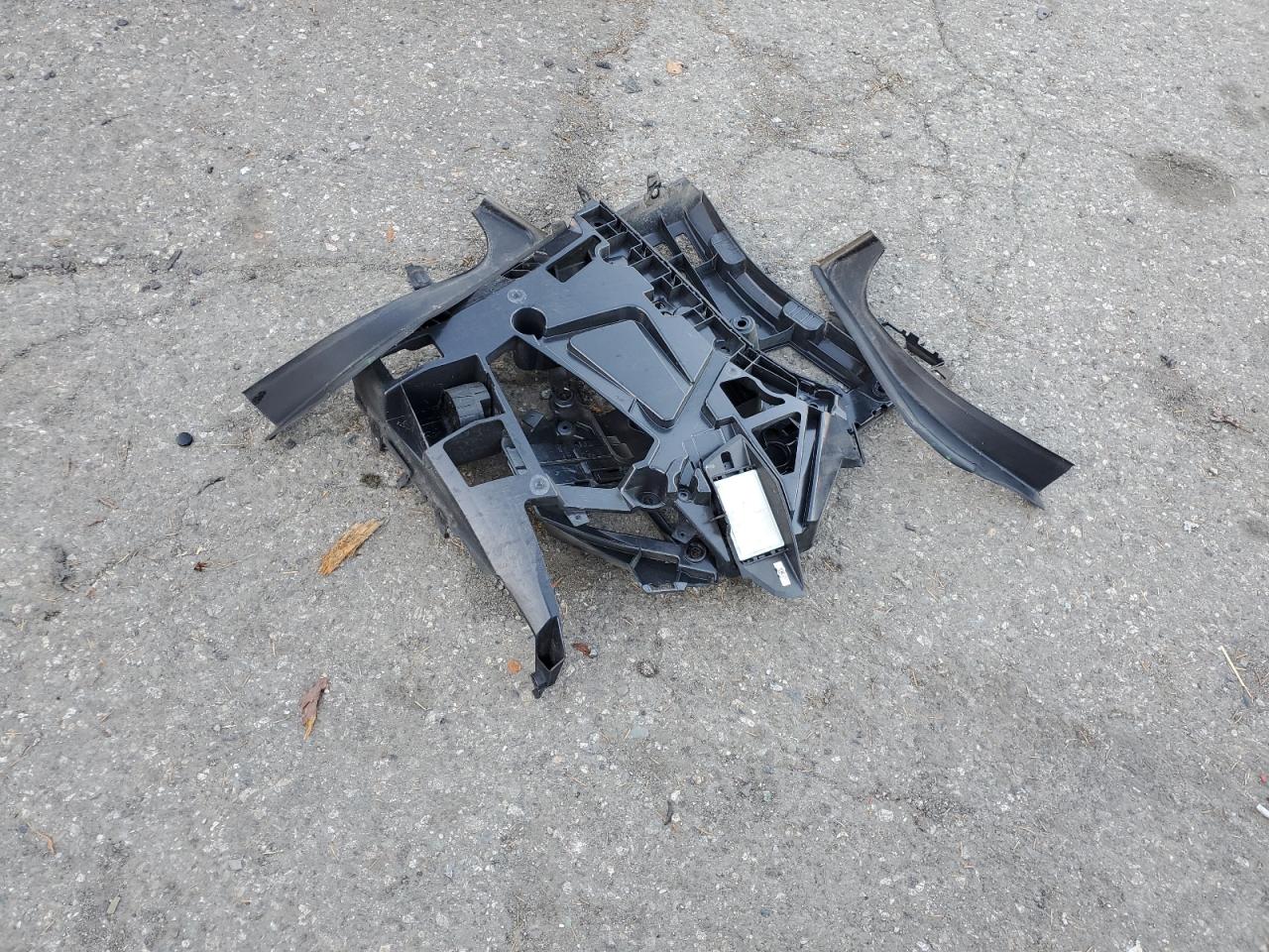 Фото: WBA5P9C09MFJ80709