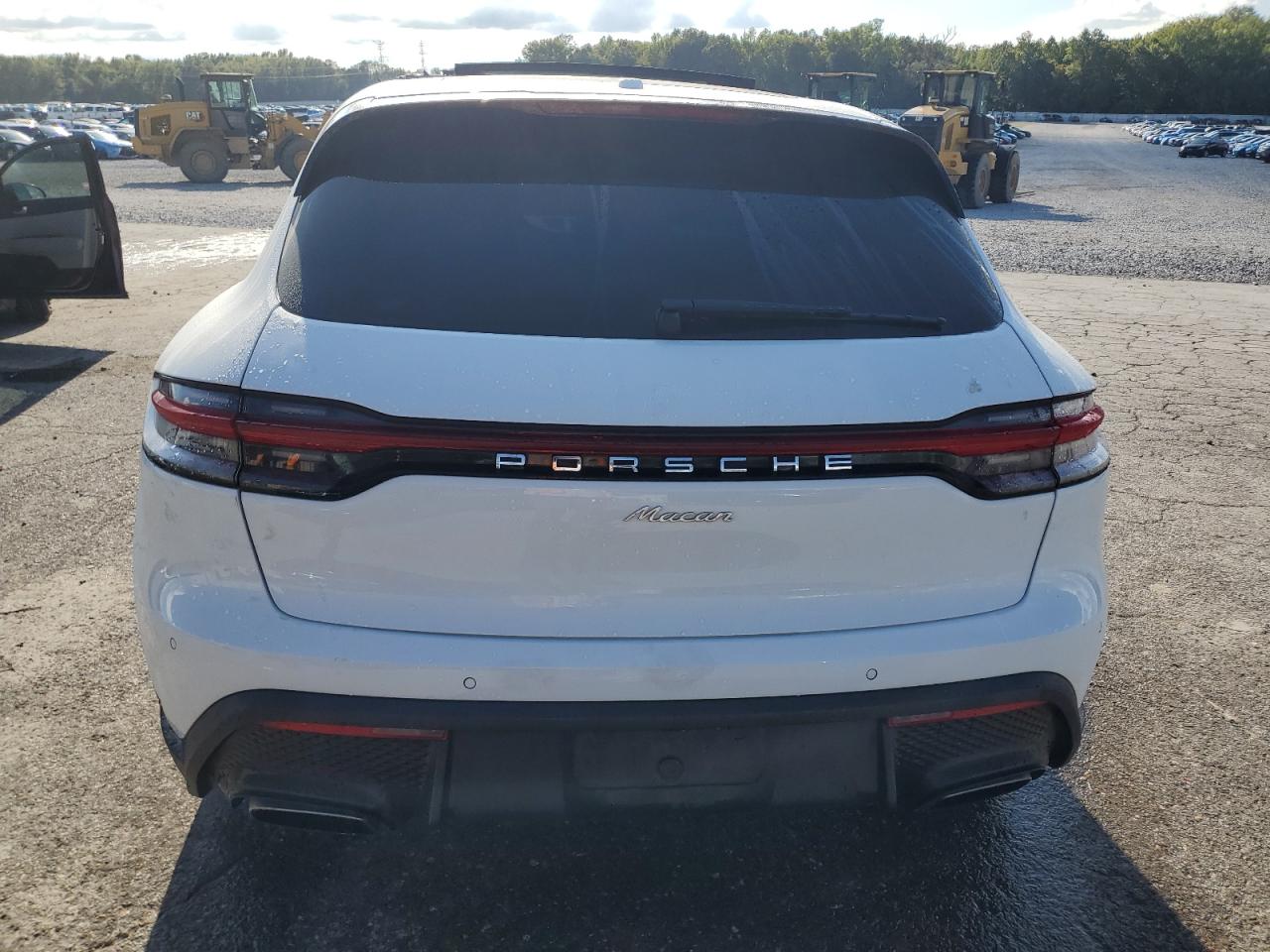 2023 Porsche Macan Base VIN: WP1AA2A54PLB16204 Lot: 85569245