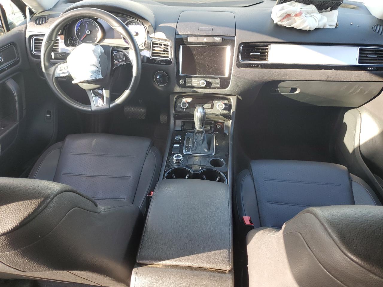 2014 Volkswagen Touareg V6 VIN: WVGEF9BP2ED010575 Lot: 85514155