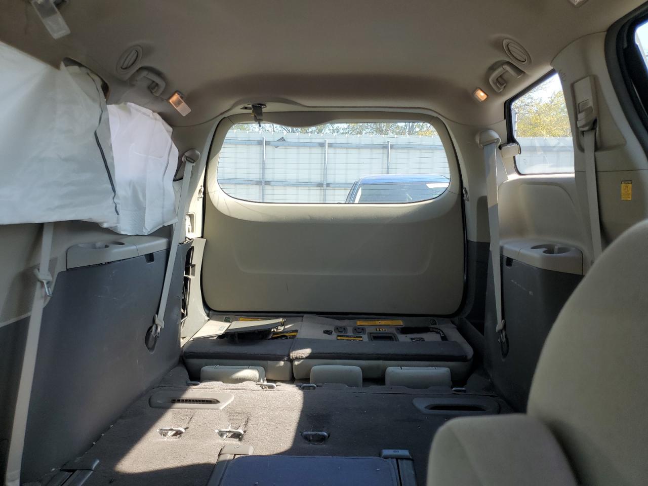 2011 Toyota Sienna VIN: 5TDZK3DC4BS013437 Lot: 86678515