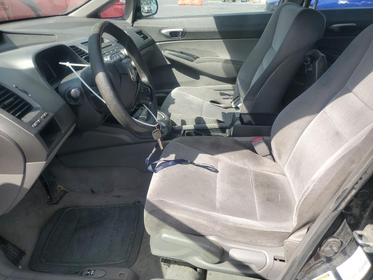 2008 Honda Civic Lx VIN: 1HGFA16548L031571 Lot: 81709175