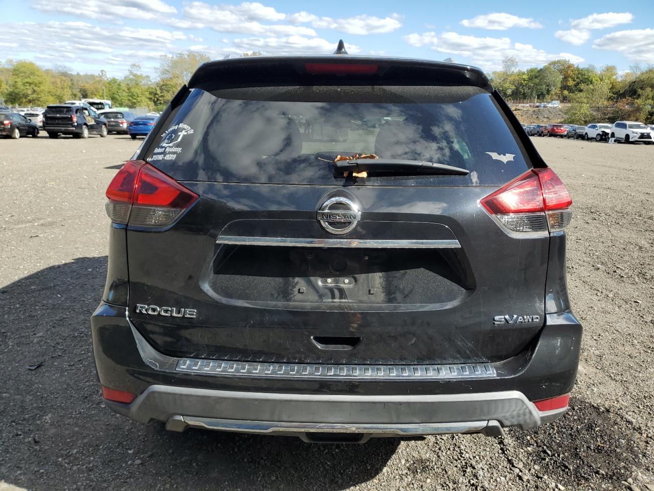 2018 Nissan Rogue S VIN: KNMAT2MV2JP613646 Lot: 82416835