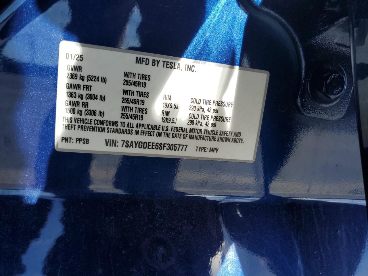 2025 Tesla Model Y VIN: 7SAYGDEE6SF305777 Lot: 90378465