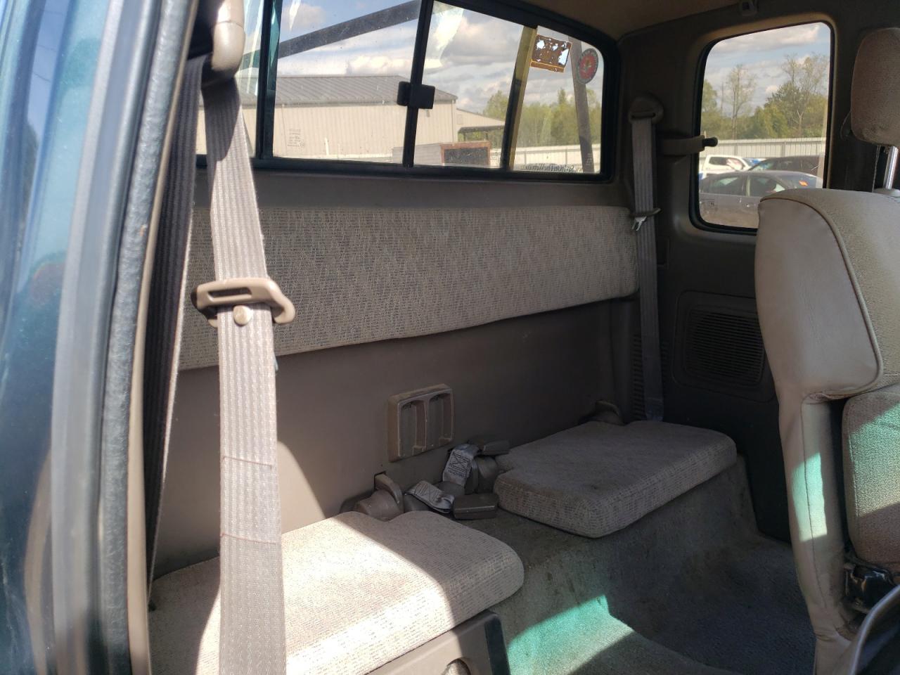 1998 Toyota Tacoma Xtracab VIN: 4TAWN72NXWZ066780 Lot: 82195955