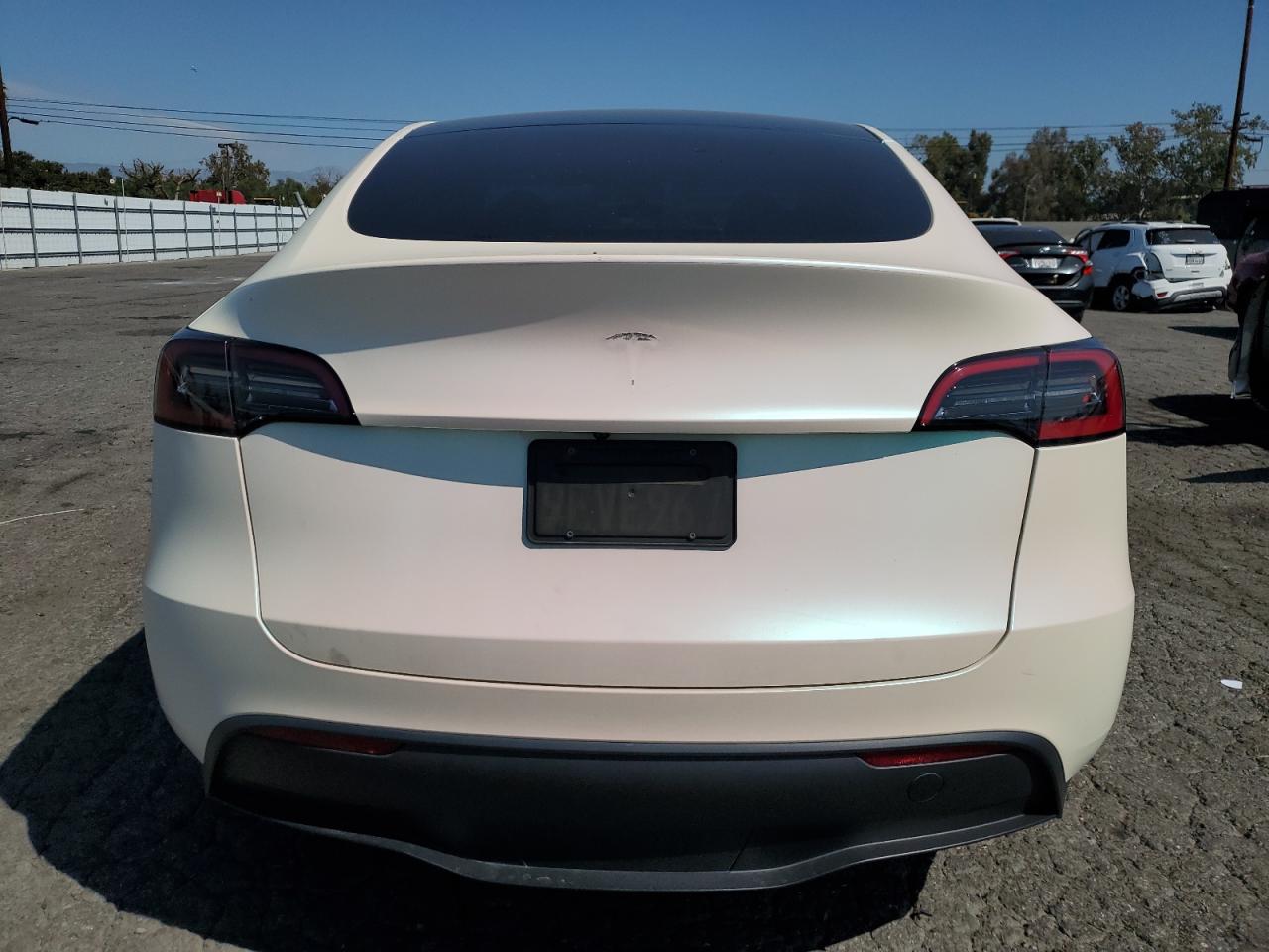 2023 Tesla Model Y VIN: 7SAYGDEE0PA055778 Lot: 84291075