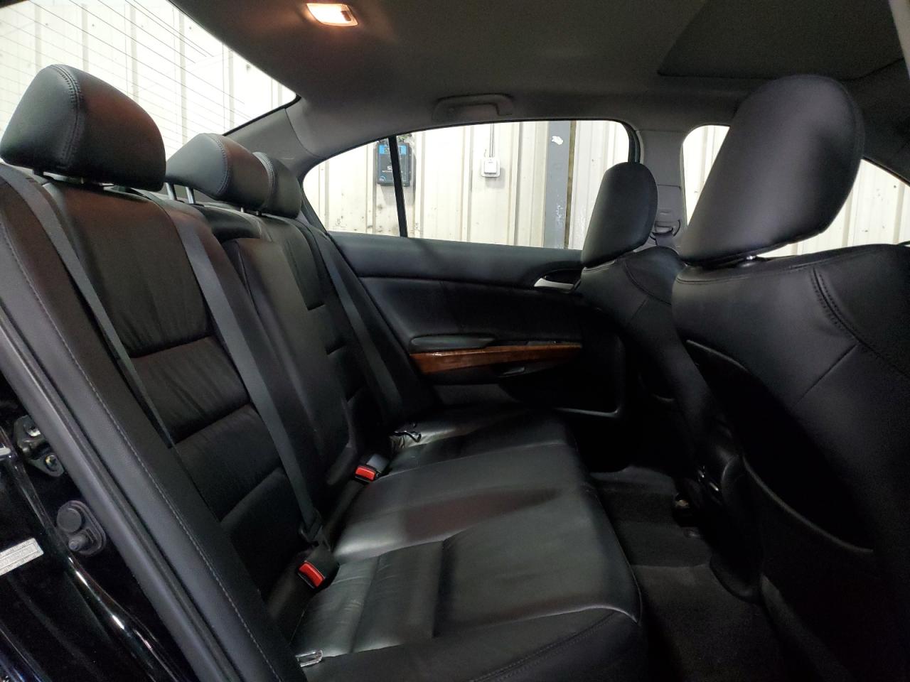 2011 Honda Accord Exl VIN: 1HGCP2F81BA126769 Lot: 85742655