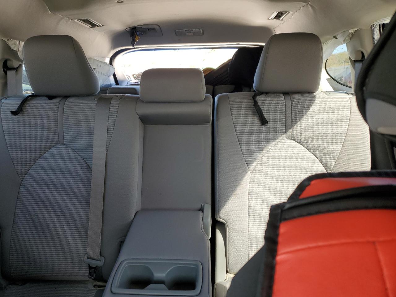 2020 Toyota Highlander L VIN: 5TDCZRBH8LS022792 Lot: 84444255