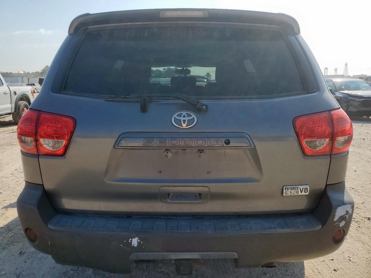 2011 Toyota Sequoia Limited VIN: 5TDJY5G14BS044138 Lot: 84908245