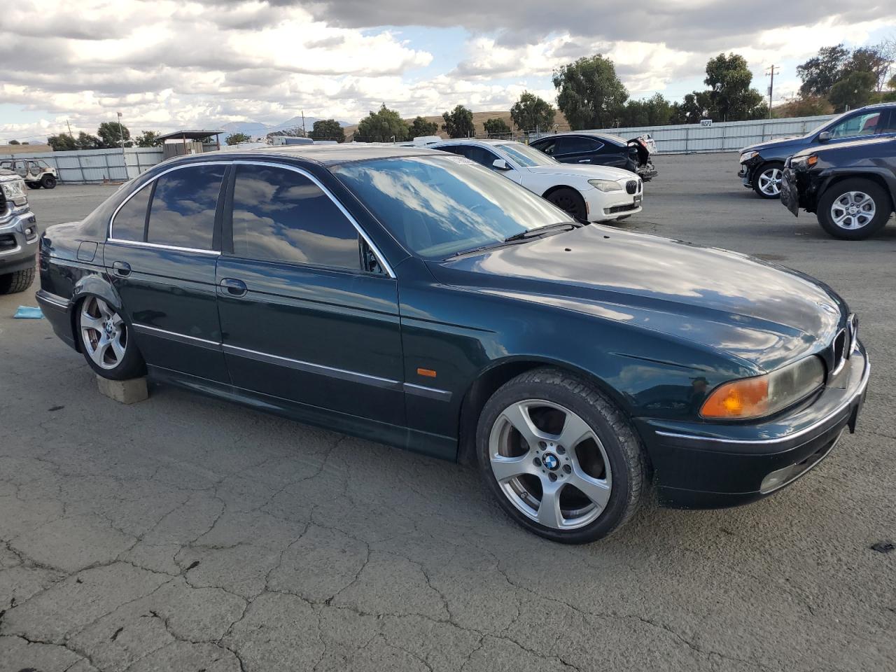 IV (E39)
