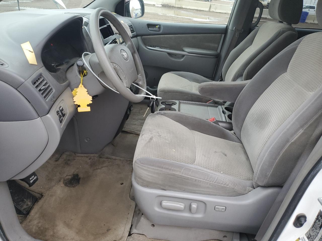 2009 Toyota Sienna Ce VIN: 5TDZK23C19S276104 Lot: 81915145