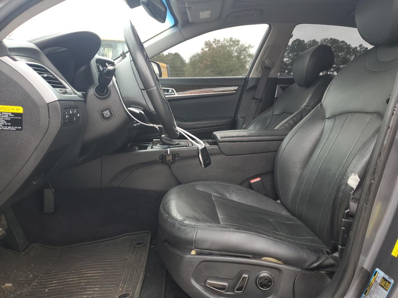 2015 Hyundai Genesis 3.8L VIN: KMHGN4JE0FU080429 Lot: 90657125