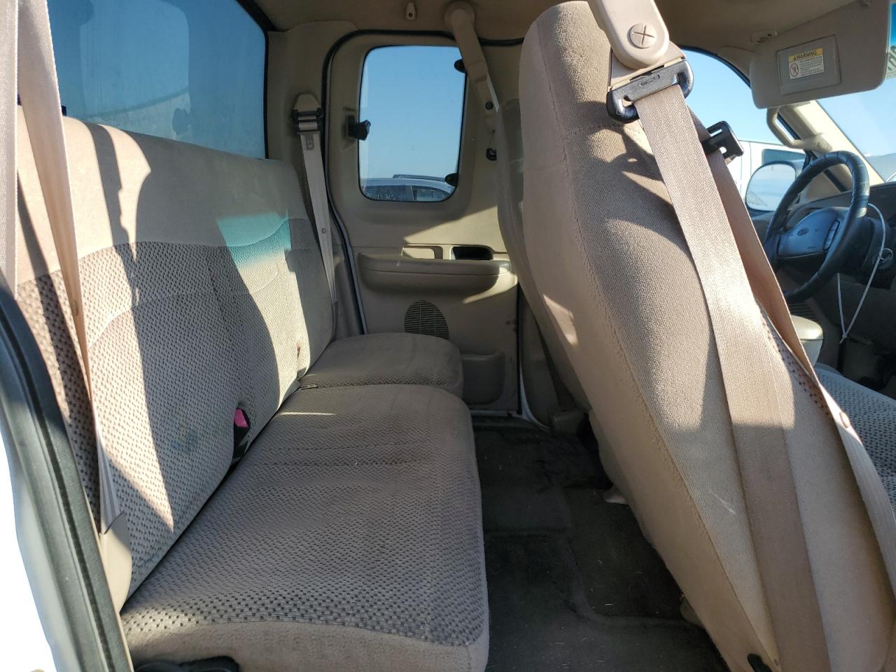 2000 Ford F150 VIN: 2FTZX1721YCB17221 Lot: 86729065
