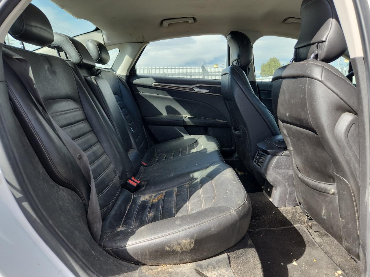 2015 Ford Fusion Se VIN: 1FA6P0HD2F5110952 Lot: 89739985