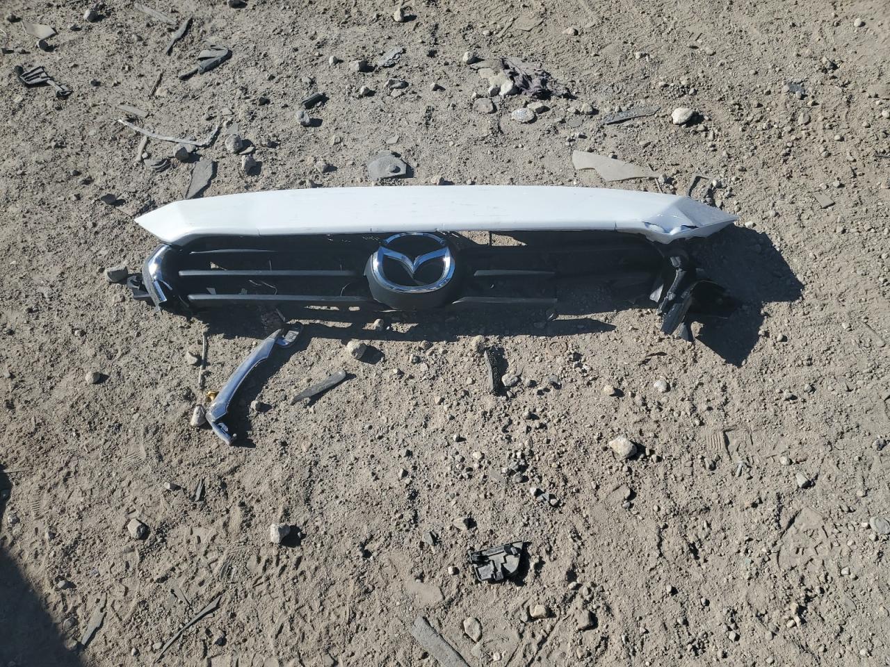 2018 Mazda 3 Grand Touring VIN: 3MZBN1W36JM225620 Lot: 89800705