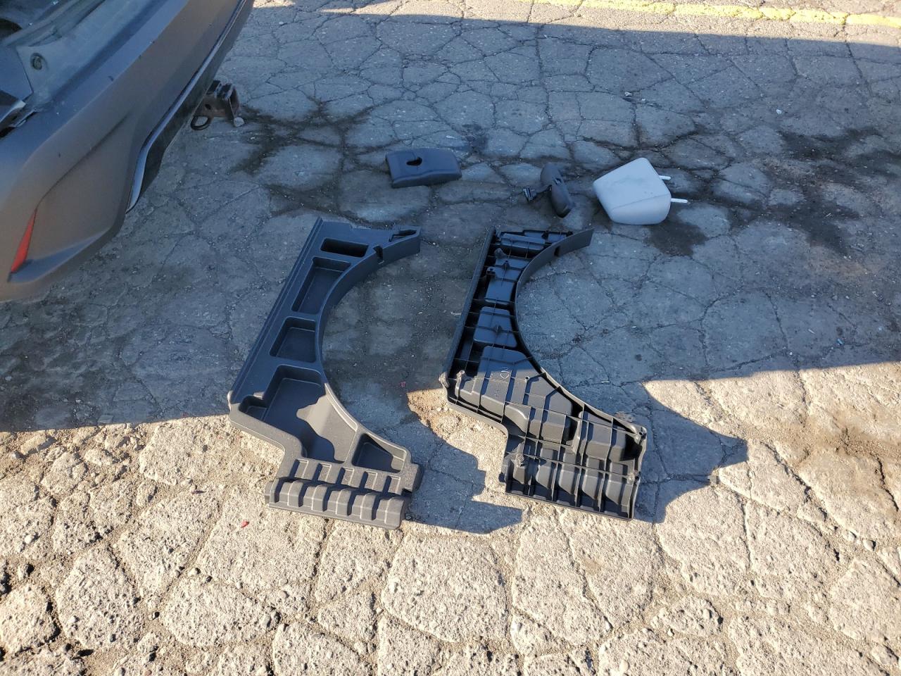 2022 Toyota Corolla Cross L VIN: 7MUAAAAG2NV010672 Lot: 89888755