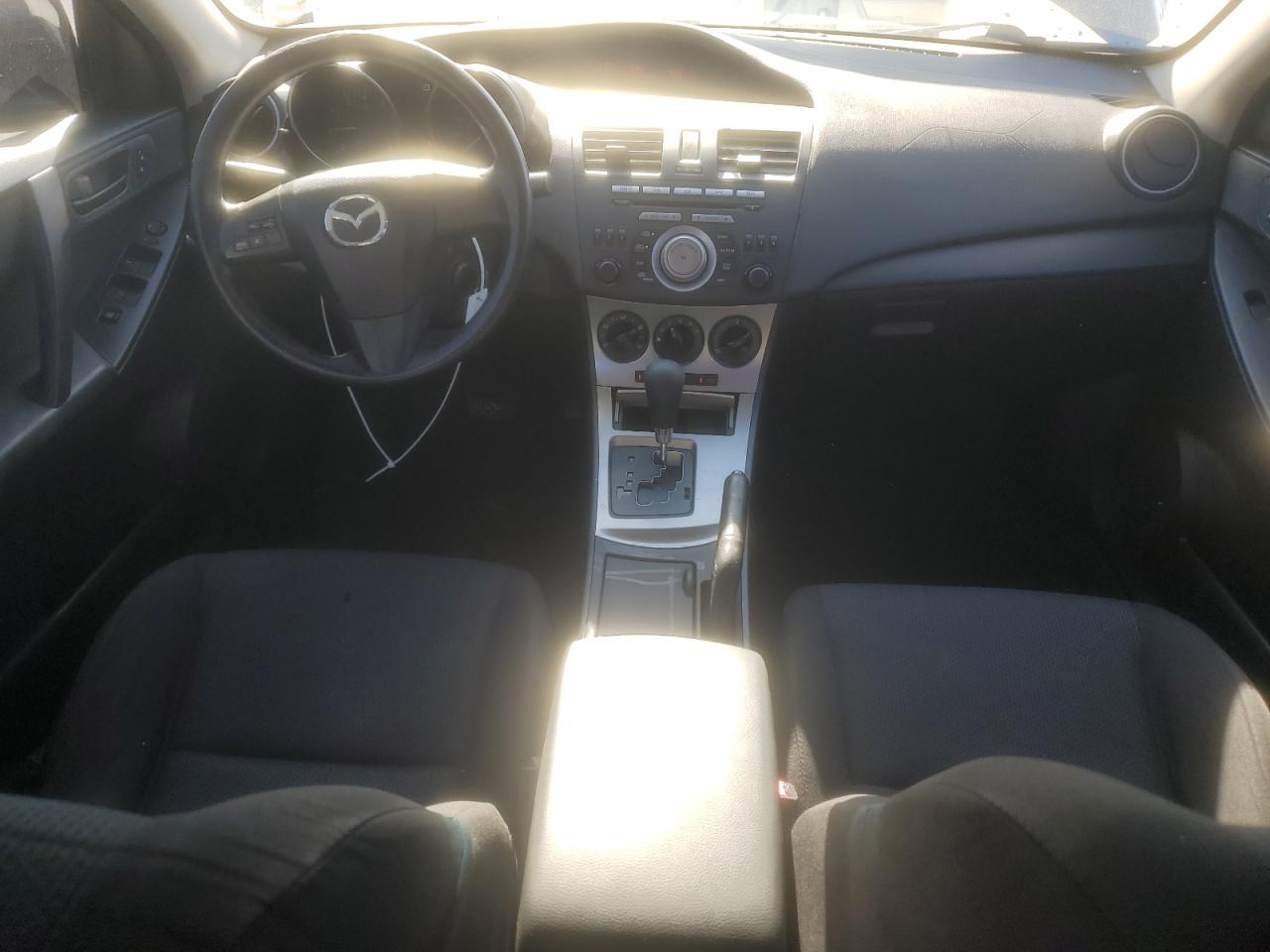 2011 Mazda 3 I VIN: JM1BL1UGXB1424344 Lot: 85733805