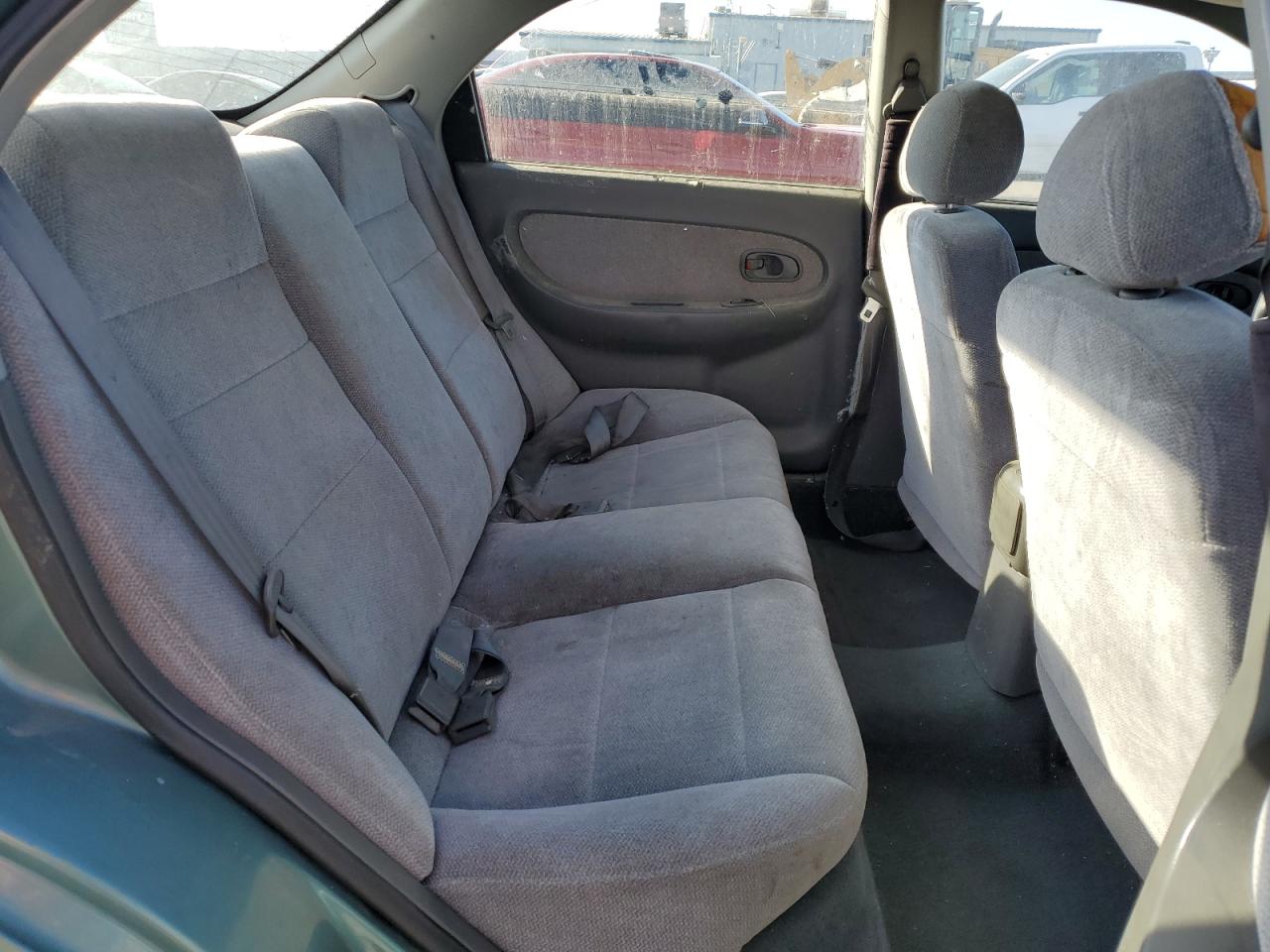 2000 Kia Sephia Base VIN: KNAFB1213Y5851737 Lot: 82178085