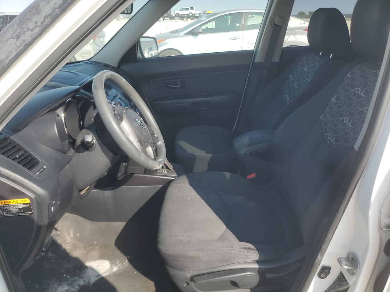 2011 Kia Soul + VIN: KNDJT2A25B7709038 Lot: 82665975