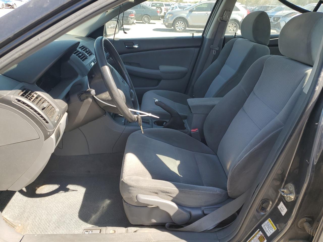 2005 Honda Accord Lx VIN: 1HGCM56425A142927 Lot: 84926065